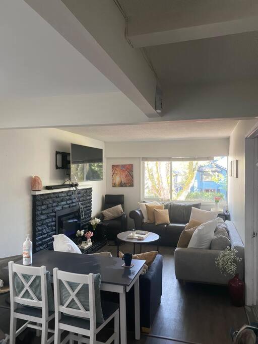 4 Bedroom Upper Level Kits Home Vancouver Eksteriør bilde