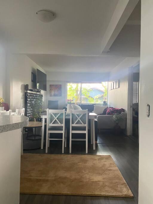 4 Bedroom Upper Level Kits Home Vancouver Eksteriør bilde