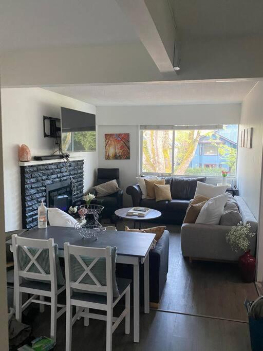 4 Bedroom Upper Level Kits Home Vancouver Eksteriør bilde
